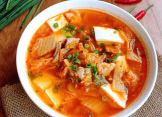 Canh kim chi chay