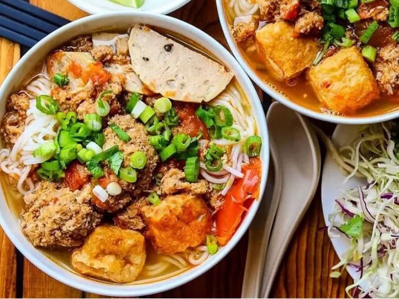 2 cách nấu bún riêu chay đơn giản